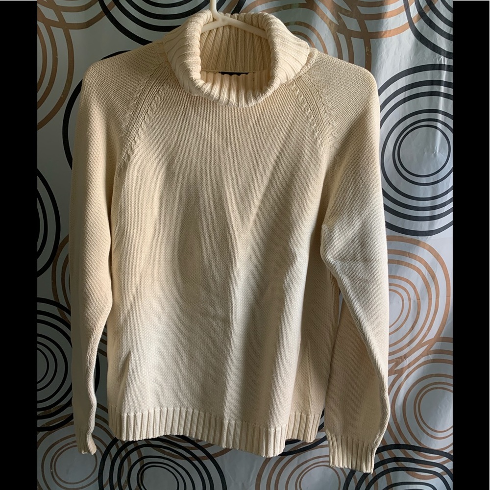 ❌❌SOLD 🔥 5/$25- Land's End Turtleneck Sweater Sz S (6-8)
